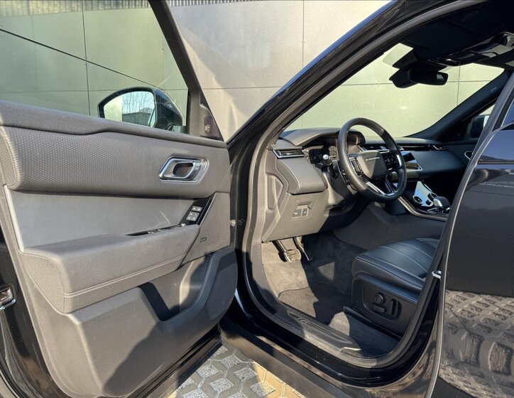Land Rover Range Rover Velar SUV / Terénní 2,0 l 150 kw
