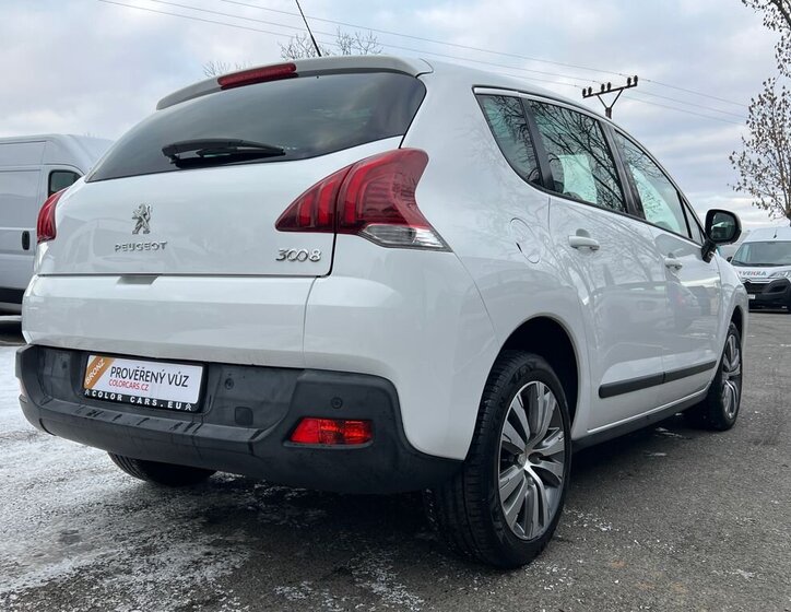 Peugeot 3008 SUV 1,6 l 88 kw