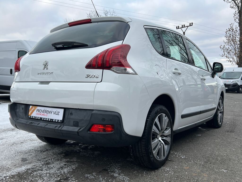 Peugeot 3008 SUV 1,6 l 88 kw