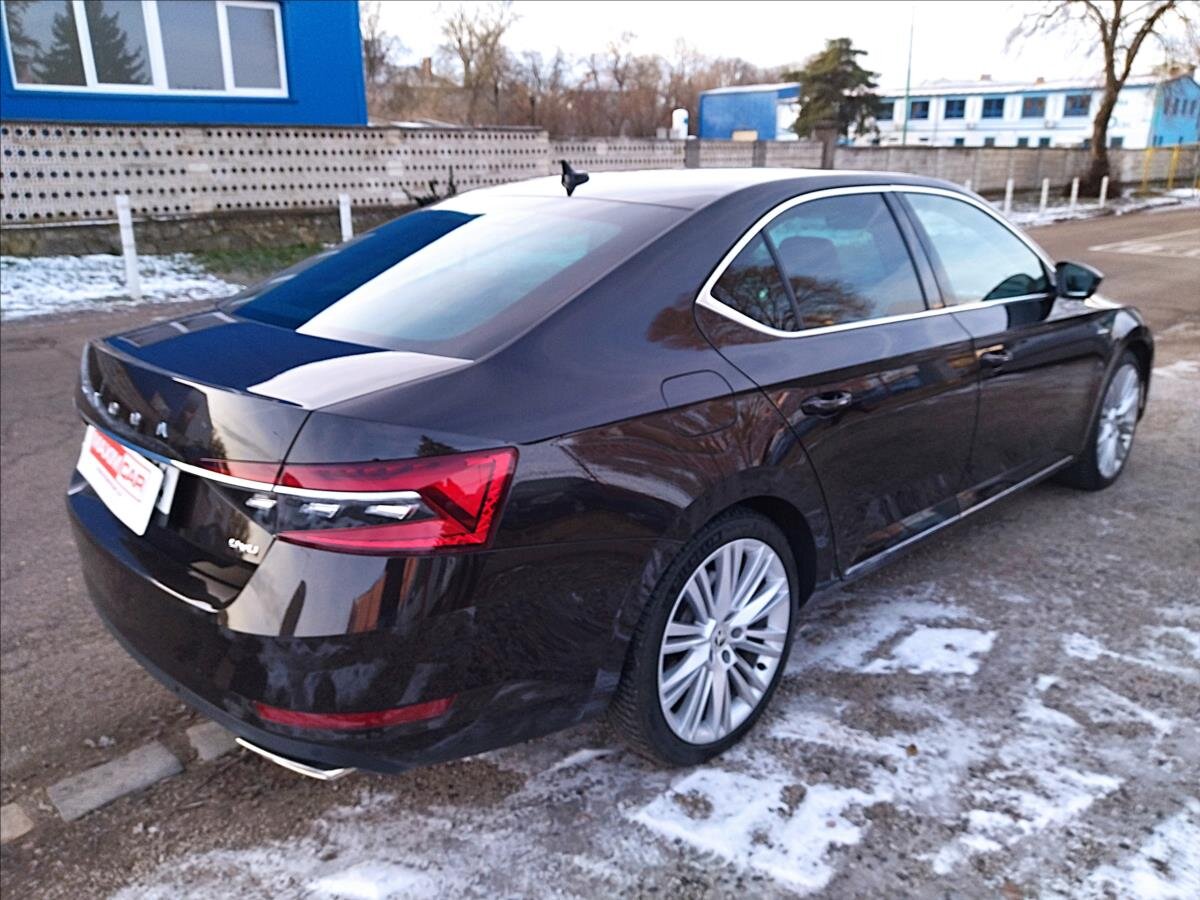 Škoda Superb Sedan 2,0 l 200 kw