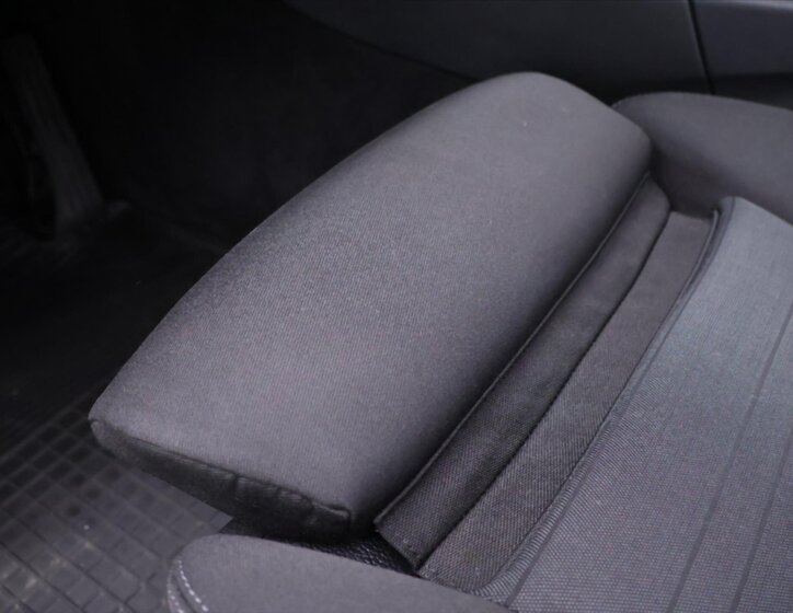 Mercedes-Benz Třídy C Kombi 2,1 l 100 kw