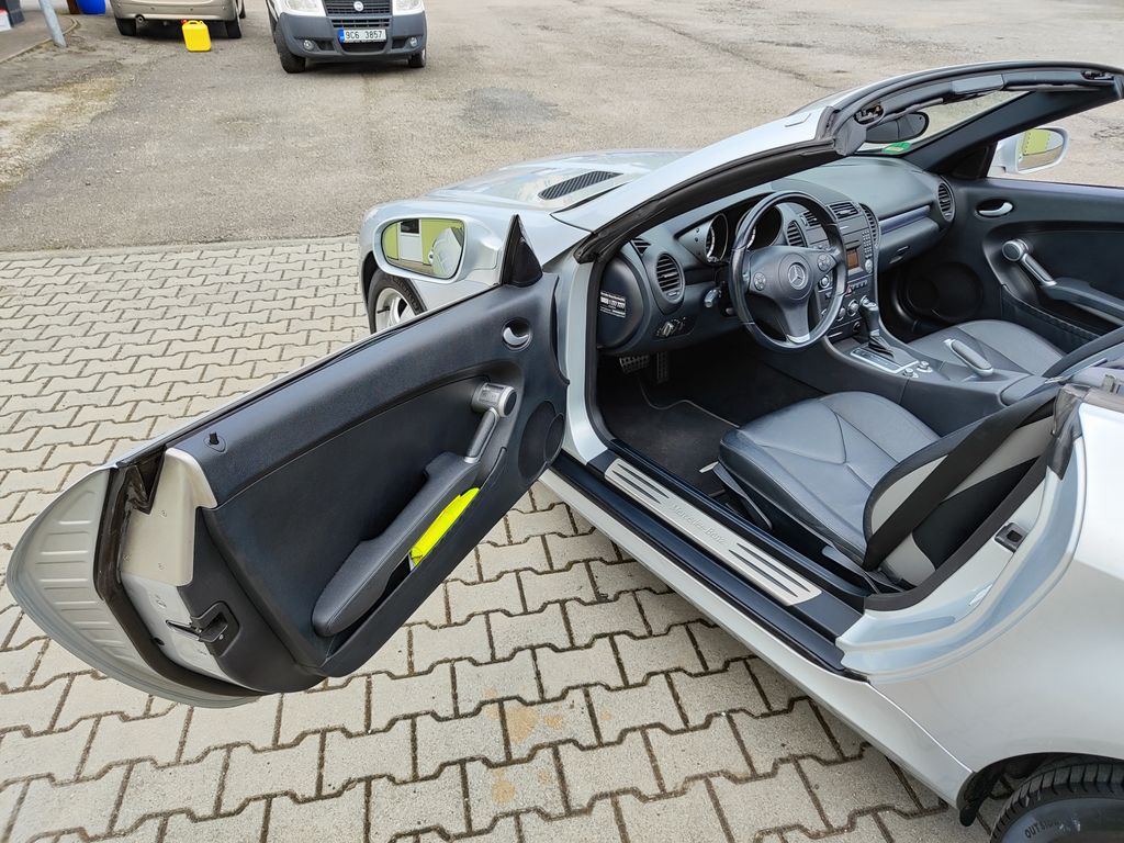 Mercedes-Benz SLK