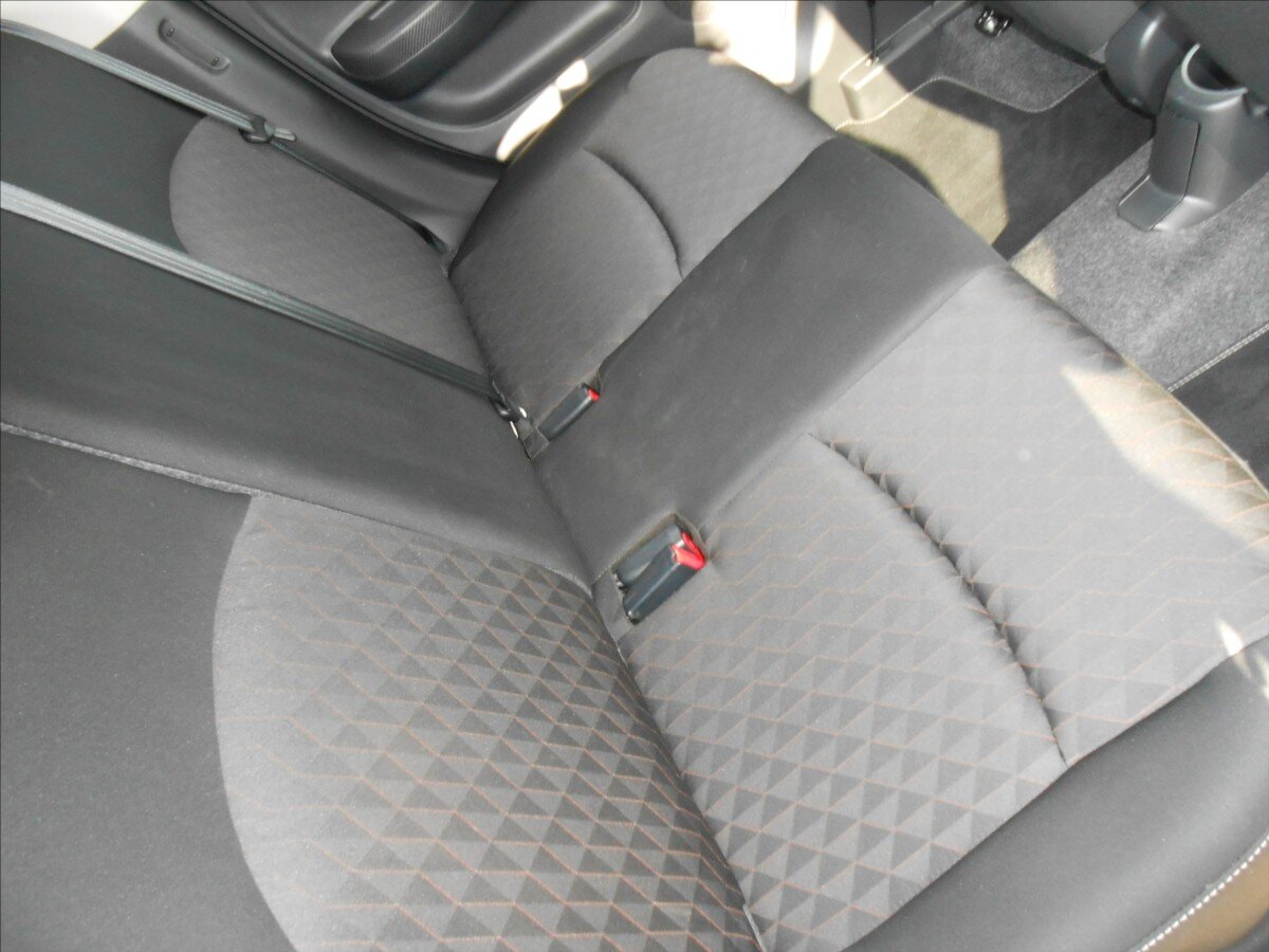 Mitsubishi Space Hatchback 1,2 l 59 kw