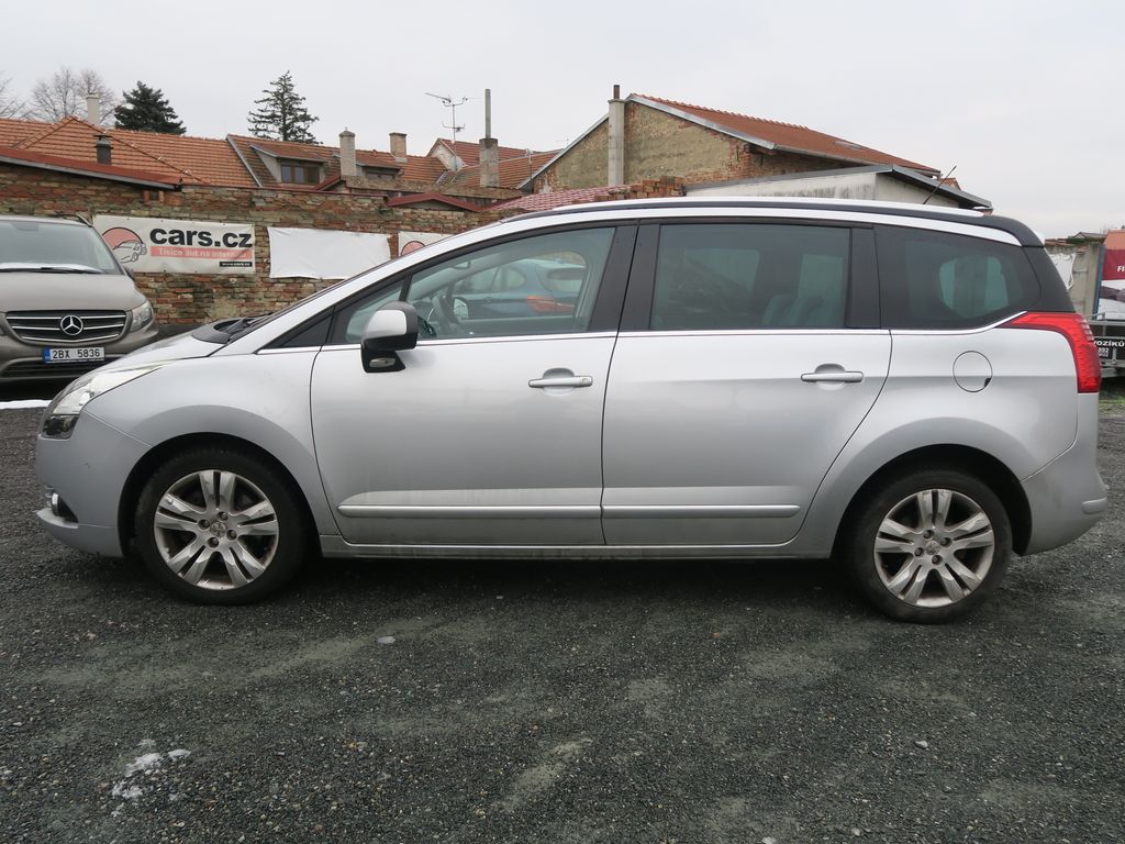Peugeot 5008 MPV 2,0 l 120 kw