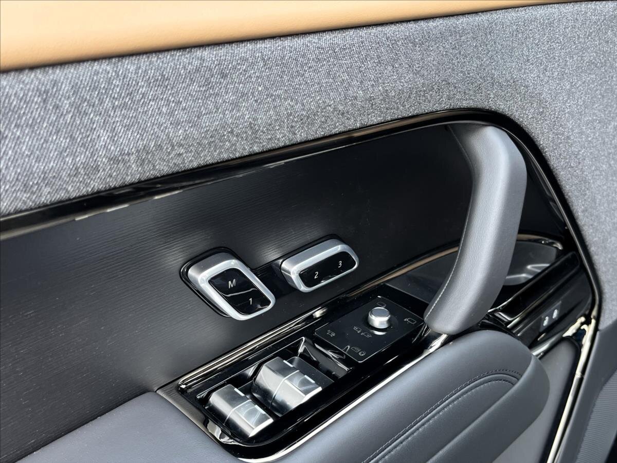 Land Rover Range Rover Sport SUV / Terénní 3,0 l 183 kw