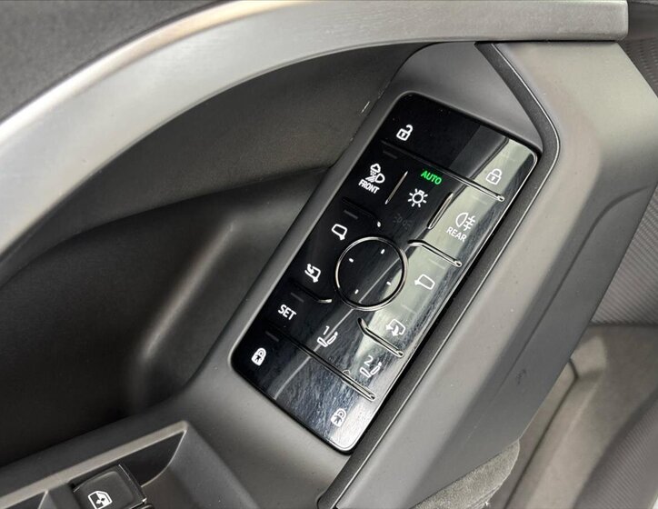 Audi Q5 SUV / Terénní 2,0 l 150 kw