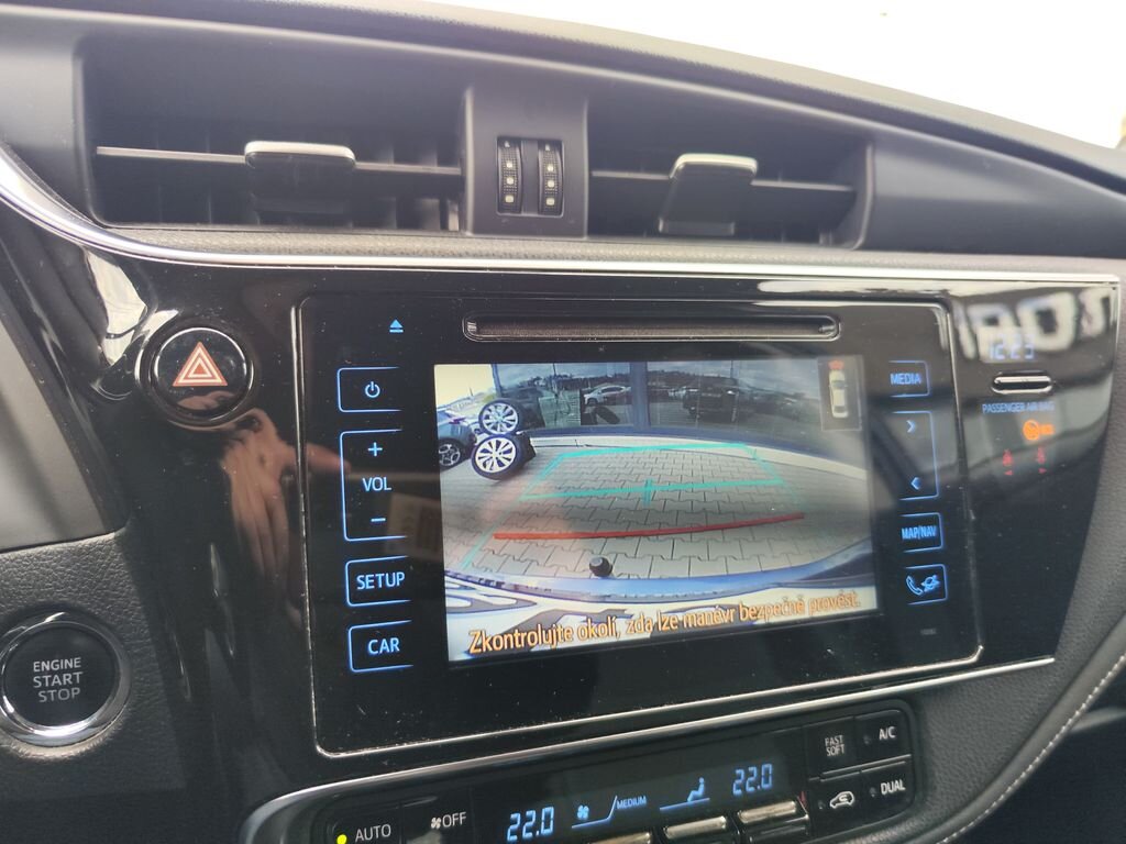 Toyota Auris Kombi 1,6 l 82 kw