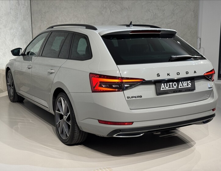 Škoda Superb 10