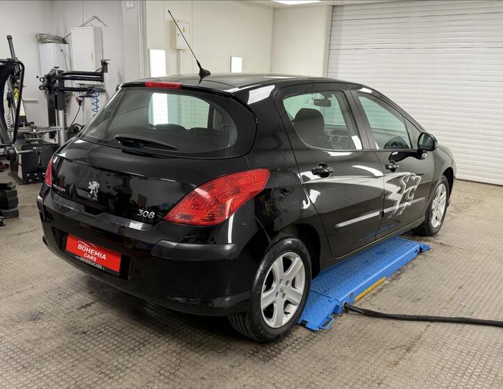 Peugeot 308 6