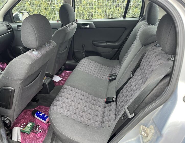 Opel Astra Hatchback 1,7 l 55 kw