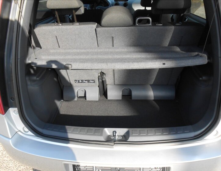 Mitsubishi Colt Hatchback 1,3 l 70 kw