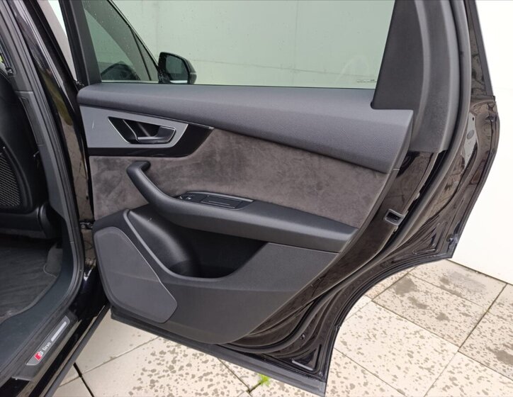 Audi Q7 SUV / Terénní 3,0 l 210 kw