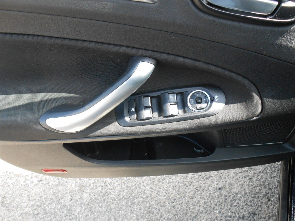 Ford Mondeo Kombi 2,0 l 107 kw