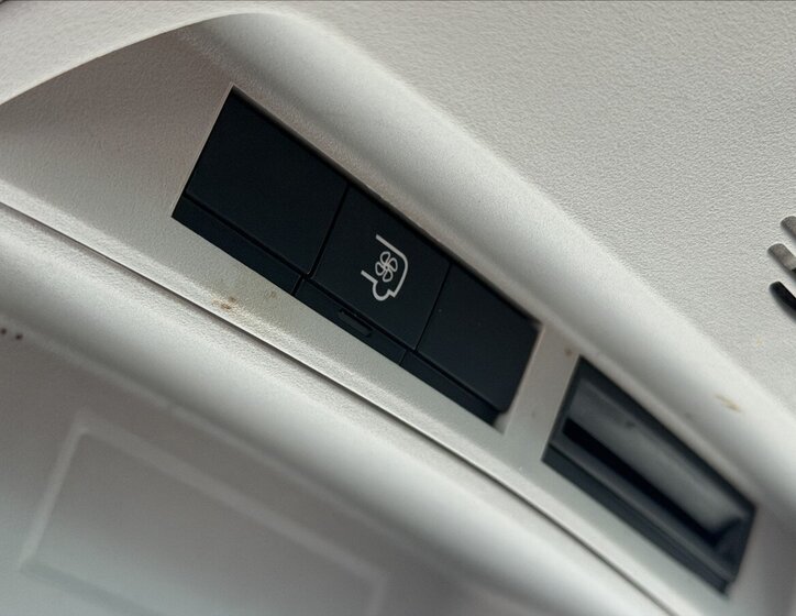 Peugeot Expert MPV 2,0 l 120 kw