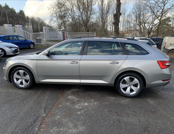 Škoda Superb Kombi 2,0 l 110 kw