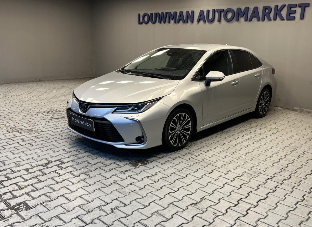 Toyota Corolla Sedan 1,6 l 97 kw