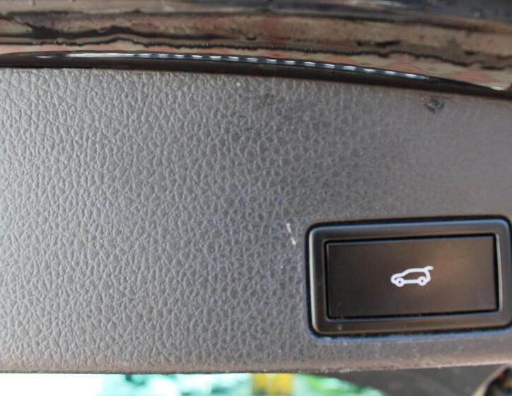 Volkswagen Touareg 12