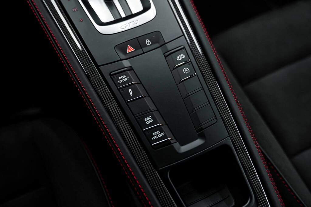 Porsche 718 Hatchback 4,0 l 309 kw