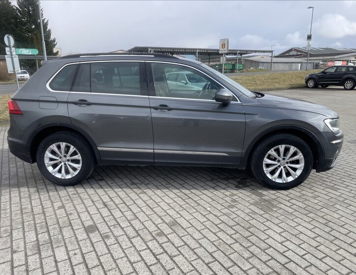 Volkswagen Tiguan SUV / Terénní 2,0 l 110 kw