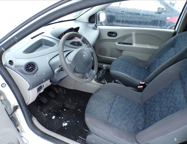 Renault Twingo Hatchback 1,1 l 43 kw