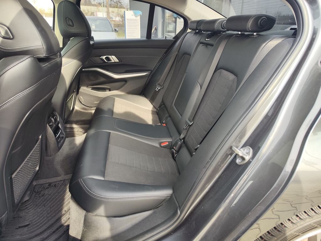 BMW Řada 3 Sedan / Limuzína 2,0 l 215 kw