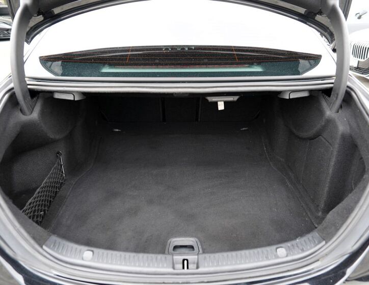 Mercedes-Benz Třídy E 12