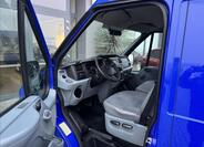 Ford Transit 9