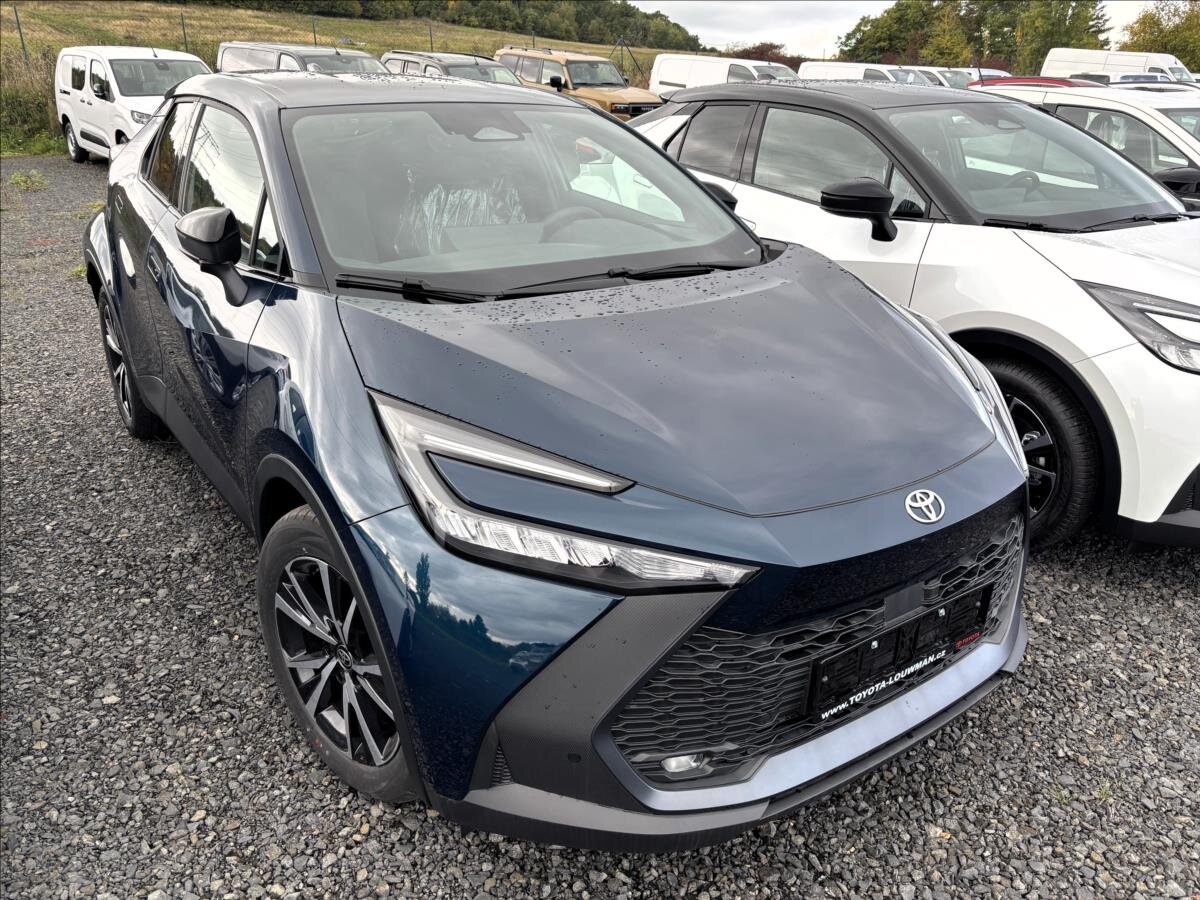 Toyota C-HR SUV 1,8 l 103 kw