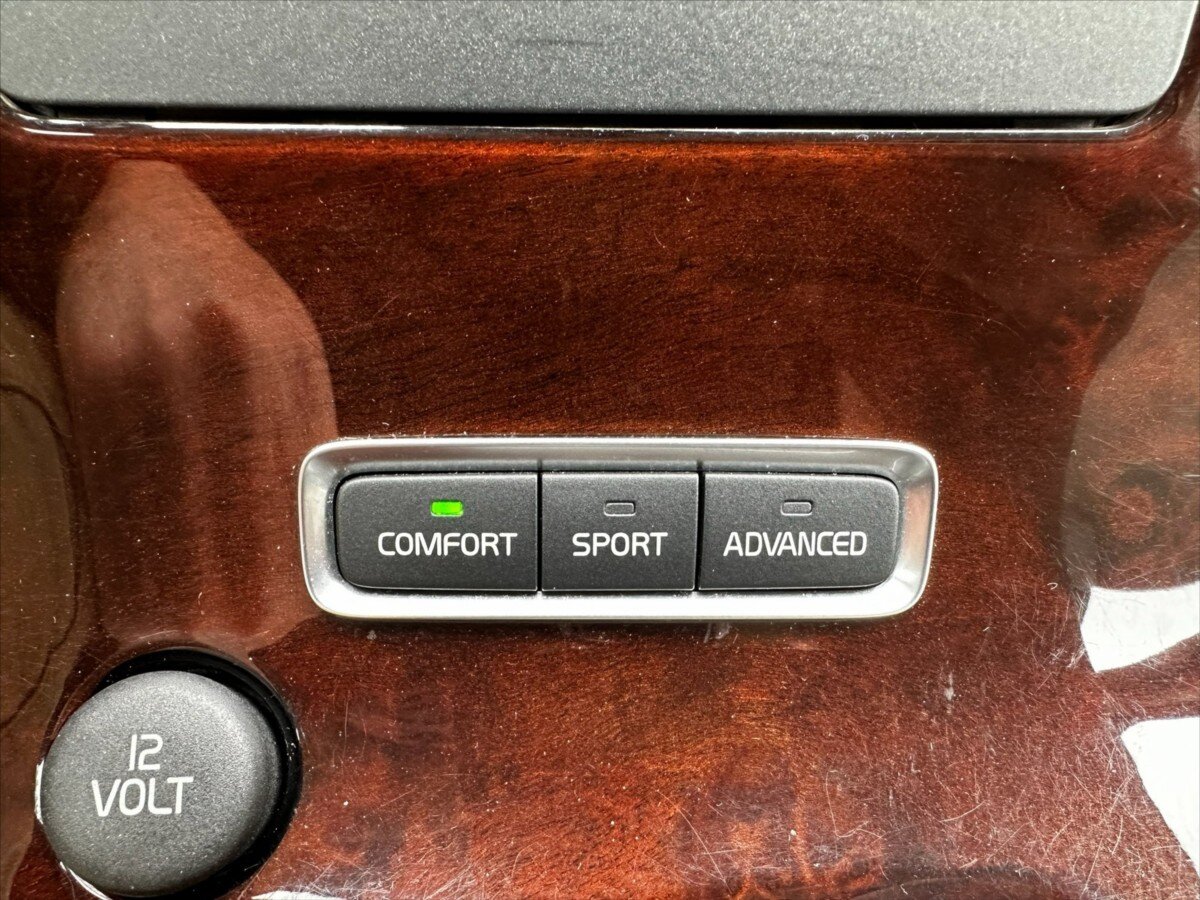 Volvo XC60 SUV / Terénní 2,4 l 136 kw