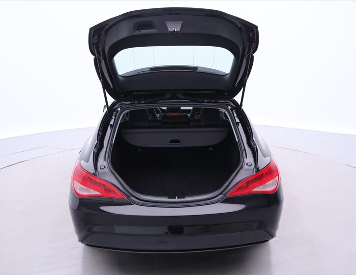 Mercedes-Benz CLA Kombi 1,5 l 80 kw