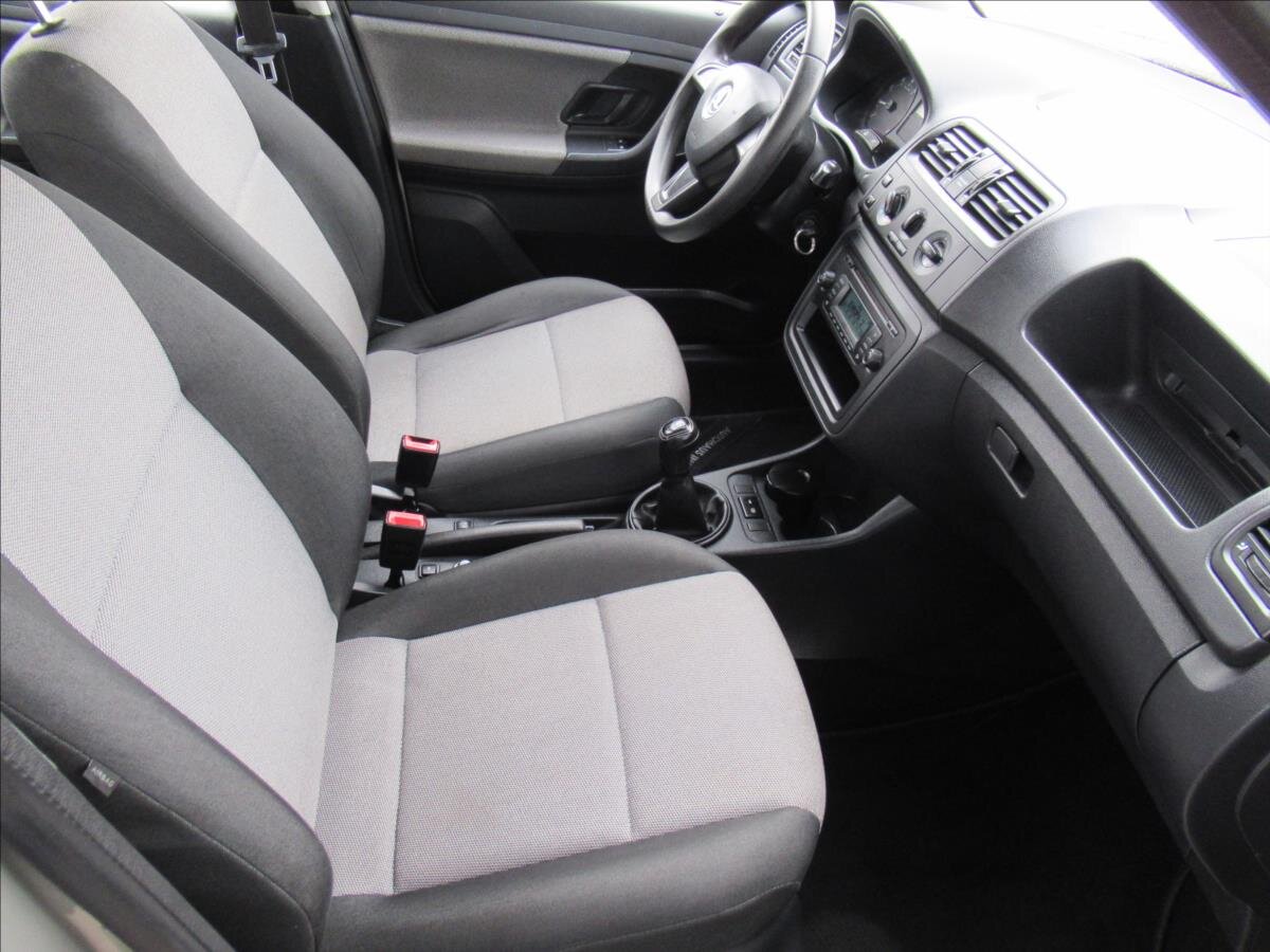 Škoda Roomster Hatchback 1,2 l 51 kw