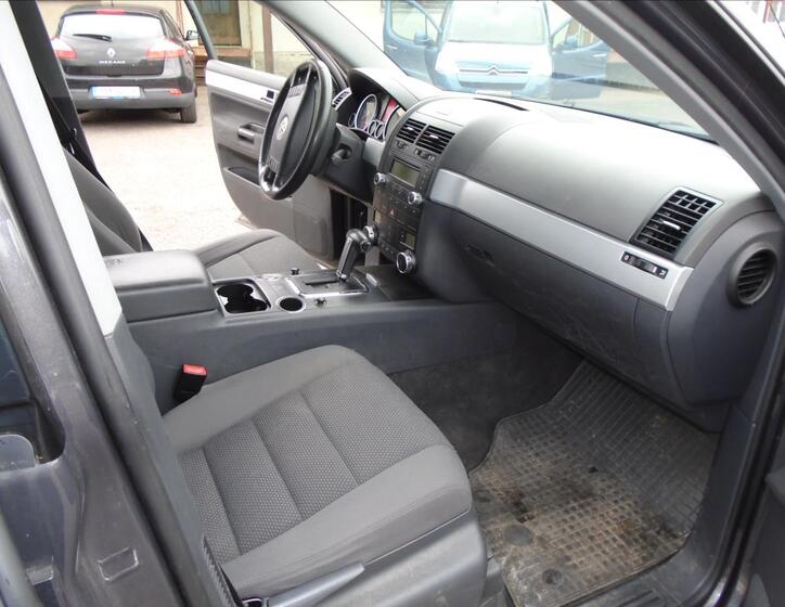 Volkswagen Touareg 20