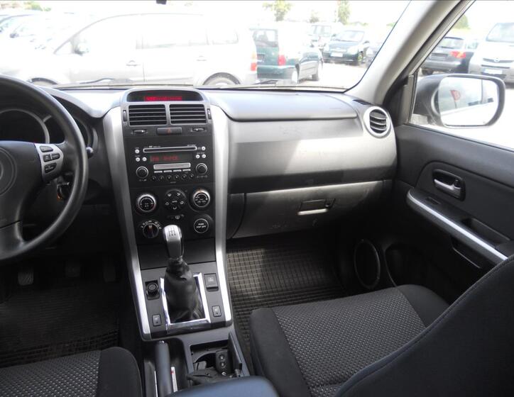 Suzuki Grand Vitara 14