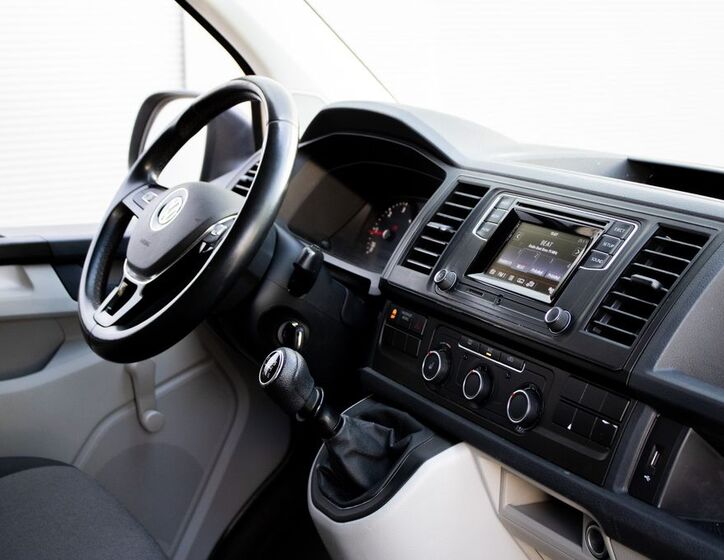 Volkswagen Transporter 13
