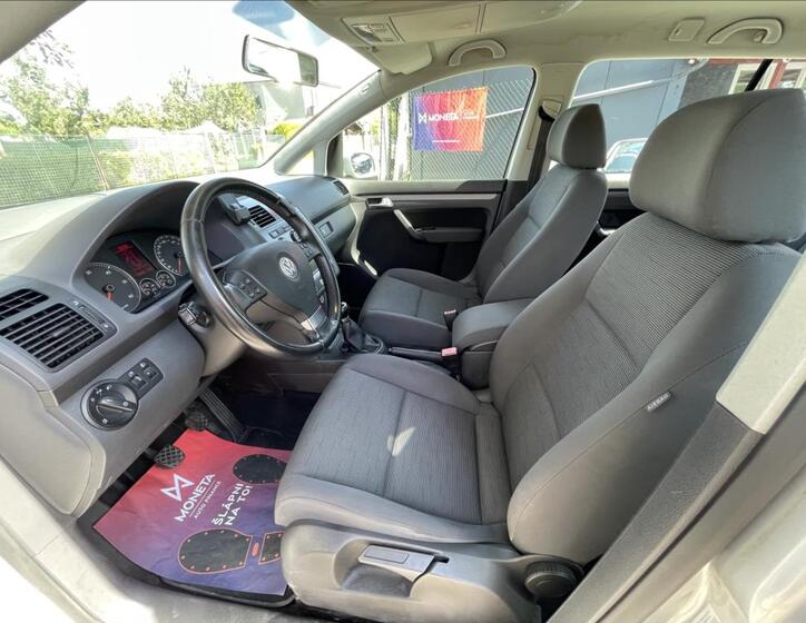 Volkswagen Touran 15