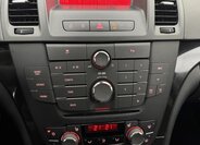 Opel Insignia Sedan / Limuzína 2,0 l 118 kw