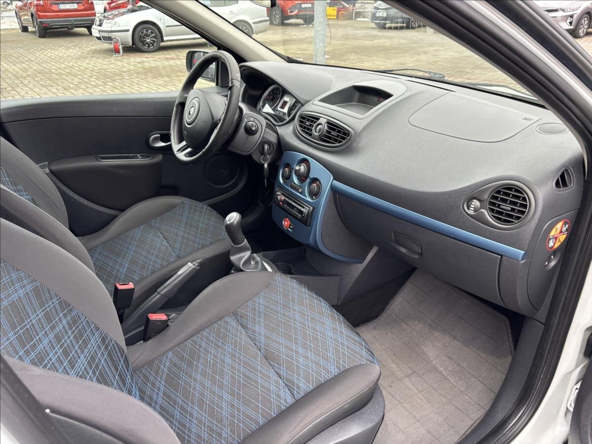 Renault Clio Hatchback 1,1 l 55 kw