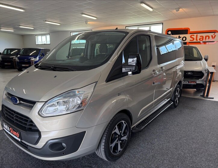Ford Transit Custom 1