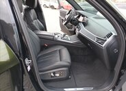 BMW X7 SUV / Terénní 4,4 l 390 kw