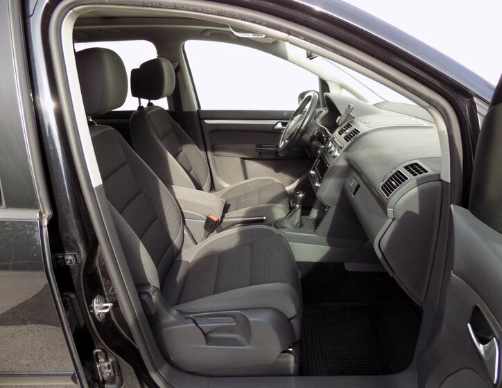 Volkswagen Touran 14