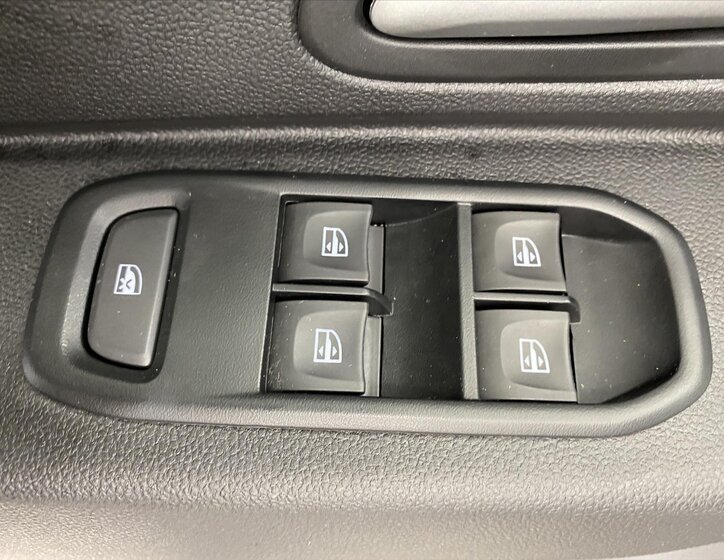 Dacia Duster SUV 999,0 67 kw