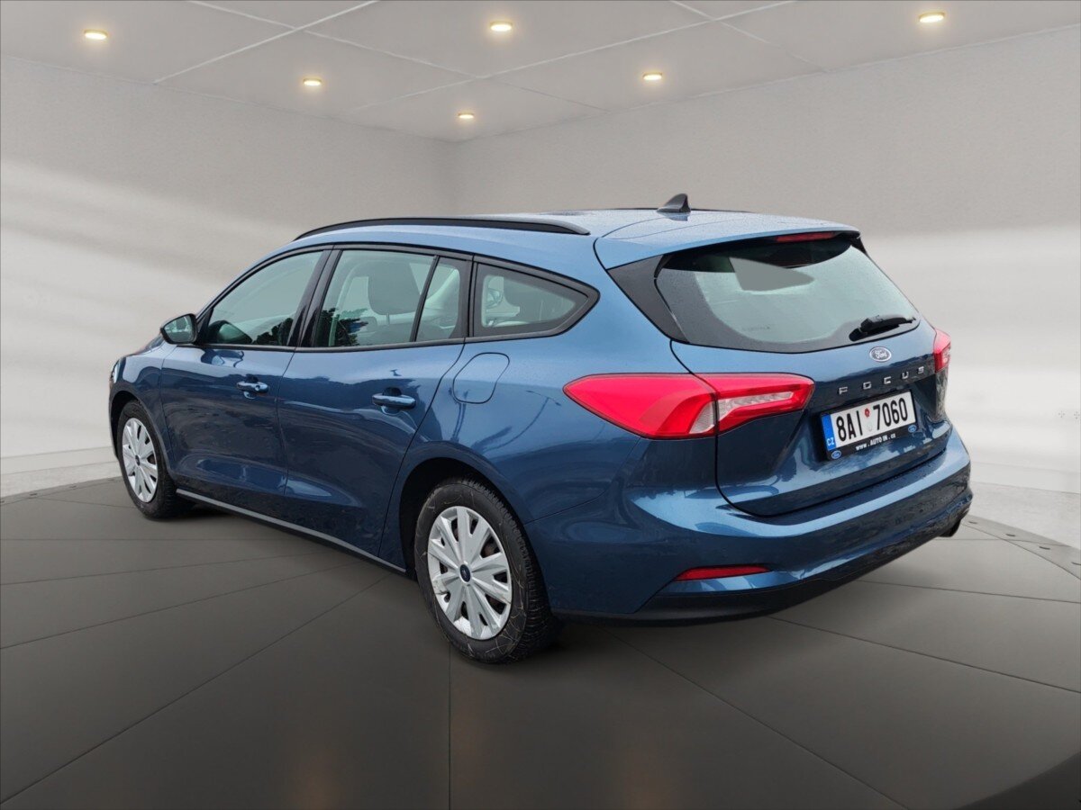 Ford Focus Kombi 999,0 92 kw