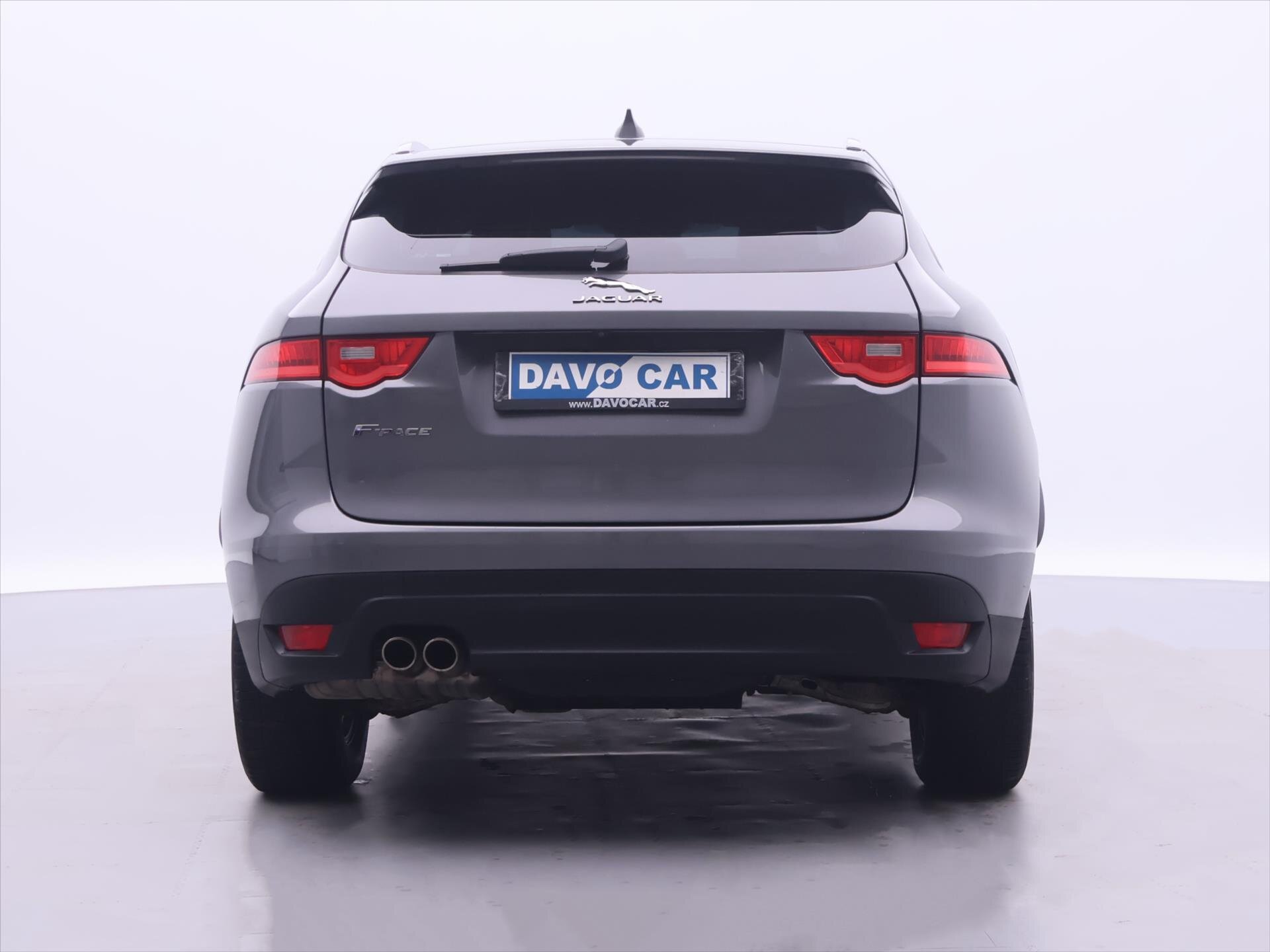 Jaguar F-Pace SUV 2,0 l 132 kw