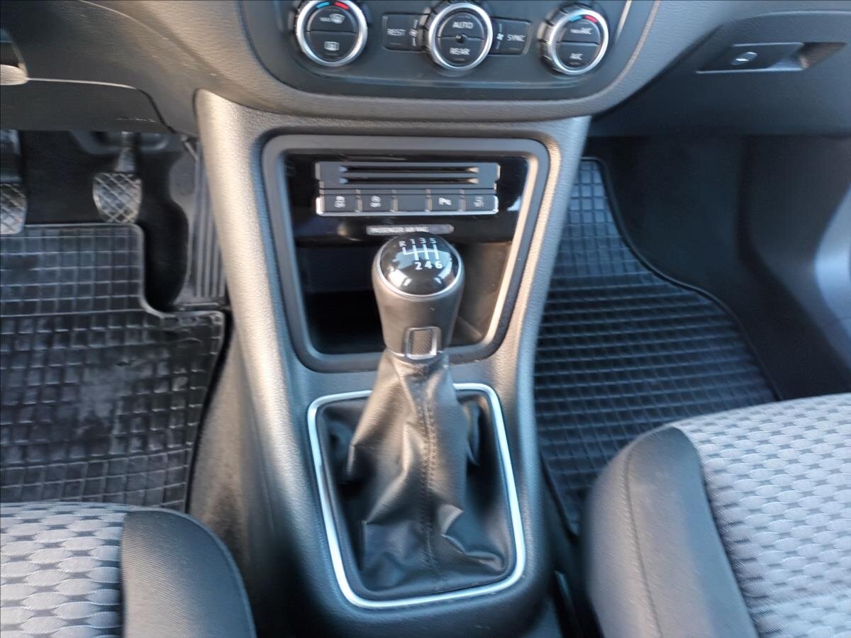 Volkswagen Sharan MPV 2,0 l 103 kw