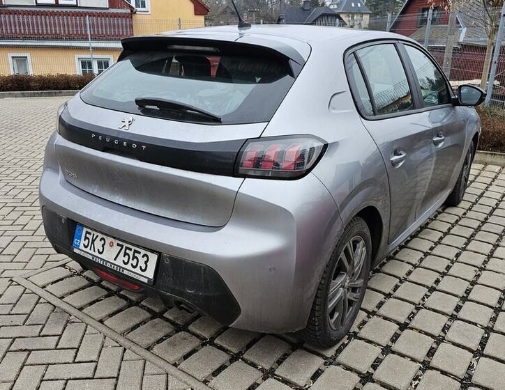 Peugeot 208 2