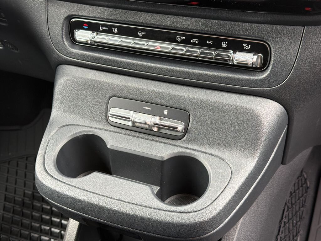 Mercedes-Benz Vito Skříň 2,0 l 140 kw