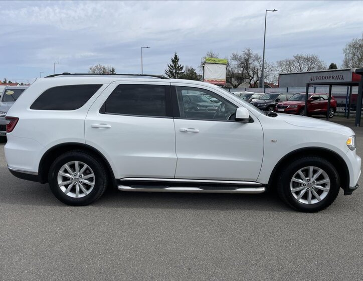 Dodge Durango 4