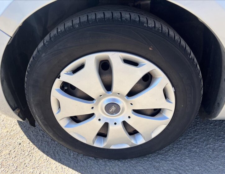 Ford Mondeo Kombi 2,0 l 103 kw