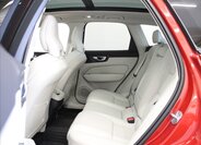 Volvo XC60 SUV / Terénní 2,0 l 145 kw