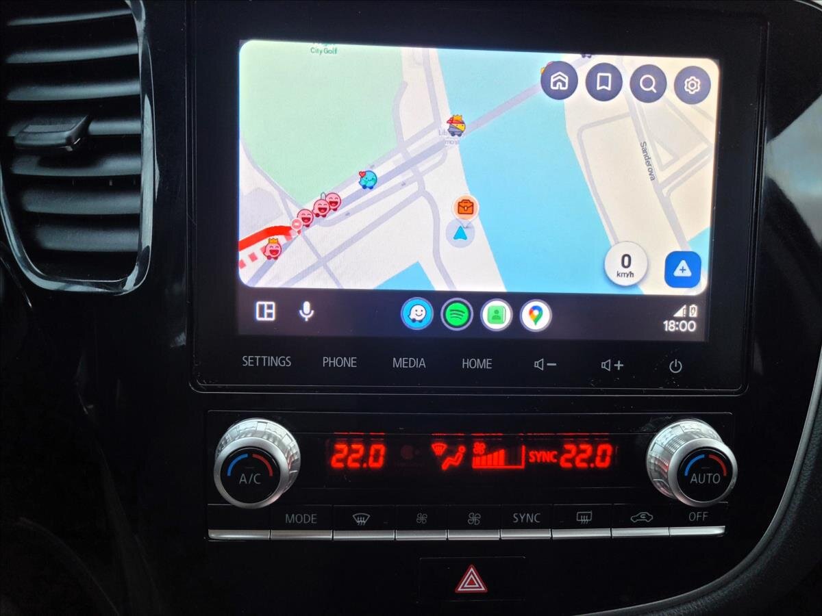 Mitsubishi Outlander SUV / Terénní 2,4 l 165 kw